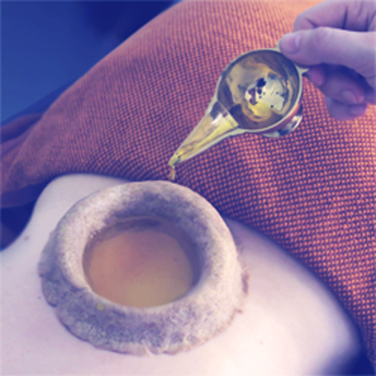 masaż relaksacyjny aromaterapeutyczny aromaterapia olsztyn toruń carolina const odnowa biologiczna regeneracja olejki eteryczne terapie naturalne naturopatia detoks kati basti